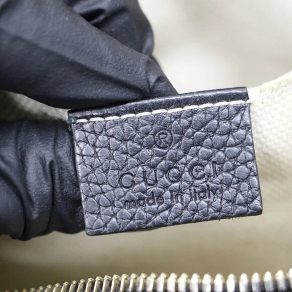 Gucci Pebbled Calfskin Small Soho Disco Bag - Black - Picture 12 of 16